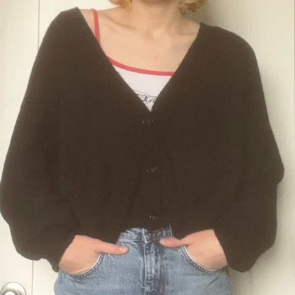 ICHI Relaxed Black V-Neck Button Cardigan Sweater